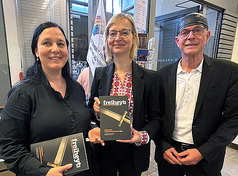 v.l.n.r.: Direktorin der Mühlhäuser Museen Dr. Susanne Kimmig-Völkner , Finanzministerin Katja Wolf und Vorsitzender des Zweckverbandes Mühlhäuser Museen Matthias P. Gliemann