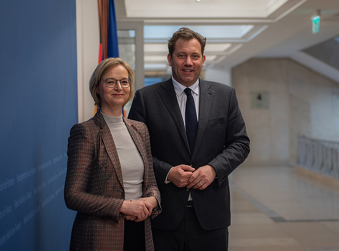 Thüringer Finanzministerin Katja Wolf mit Bundesfinanzminister Lars Klingbeil