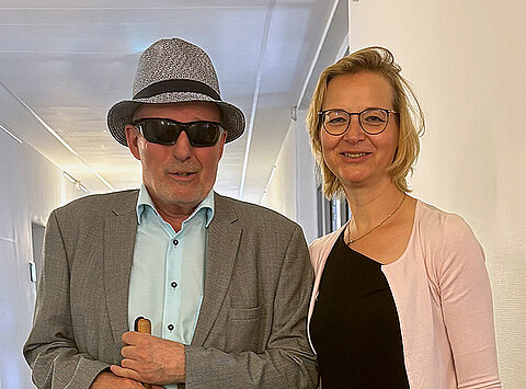 Foto von Ministerin Katja Wolf und Joachim Leibiger, dem Thüringer Landesbeauftragter für Menschen mit Behinderung